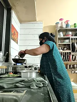 Snapshot of Gk_99999 chatting on February 19, 2026, 1:24 am Gk 99999 online show from February 19, 2026, 1:24 am