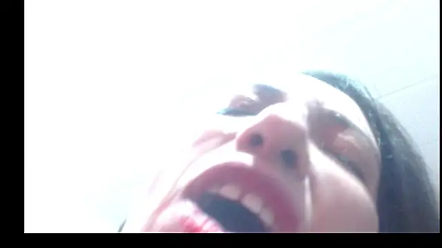 Snapshot of LITACAM chatting on October 17, 2025, 4:38 am LITACAM online show from October 17, 2025, 4:38 am