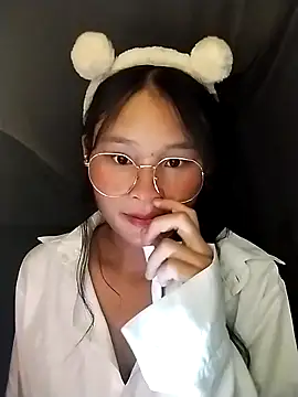 Snapshot of saronla_03 chatting on September 9, 2025, 3:21 pm saronla 03 online show from September 9, 2025, 3:21 pm