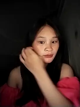 Snapshot of saronla_03 chatting on October 4, 2025, 3:13 pm saronla 03 online show from October 4, 2025, 3:13 pm