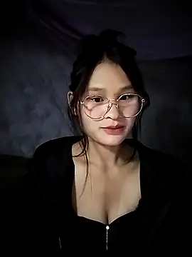 Snapshot of saronla_03 chatting on November 24, 2025, 3:23 pm saronla 03 online show from November 24, 2025, 3:23 pm