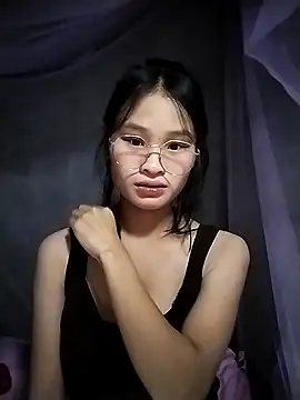 Snapshot of saronla_03 chatting on November 11, 2025, 4:02 pm saronla 03 online show from November 11, 2025, 4:02 pm