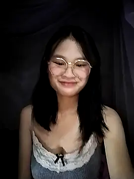 Snapshot of saronla_03 chatting on November 9, 2025, 1:37 pm saronla 03 online show from November 9, 2025, 1:37 pm