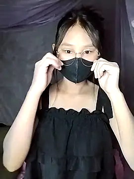 Snapshot of saronla_03 chatting on November 8, 2025, 6:28 am saronla 03 online show from November 8, 2025, 6:28 am