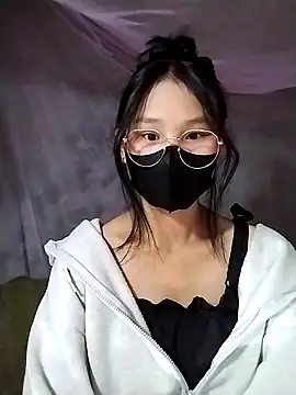 Snapshot of saronla_03 chatting on November 26, 2025, 2:11 am saronla 03 online show from November 26, 2025, 2:11 am