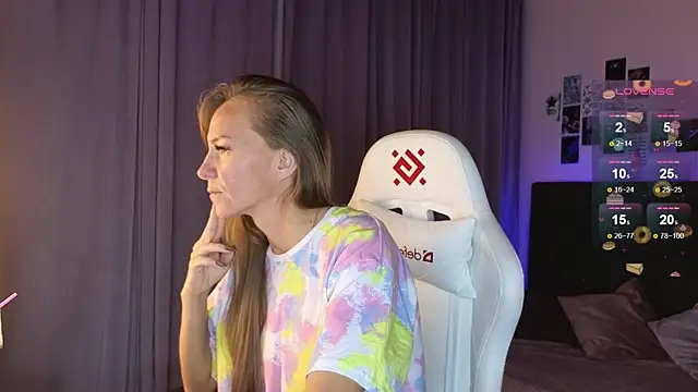 Jesica mooon online show from September 12, 2025, 1:28 am