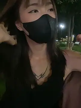   BabyShowPublic   online show from September 27, 2025, 12:44 pm