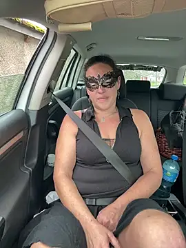 Nadja Noir online show from November 16, 2025, 10:31 am