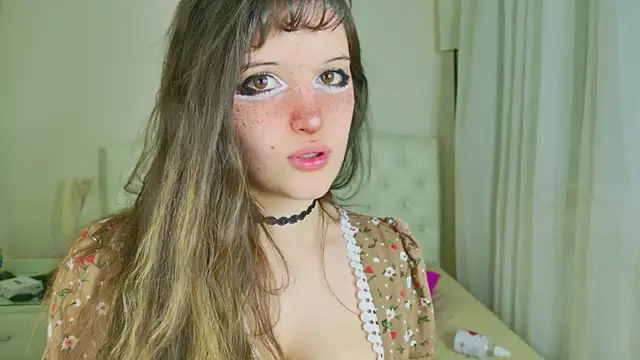 Snapshot of kamila_blush chatting on February 4, 2026, 10:27 pm kamila blush online show from February 4, 2026, 10:27 pm