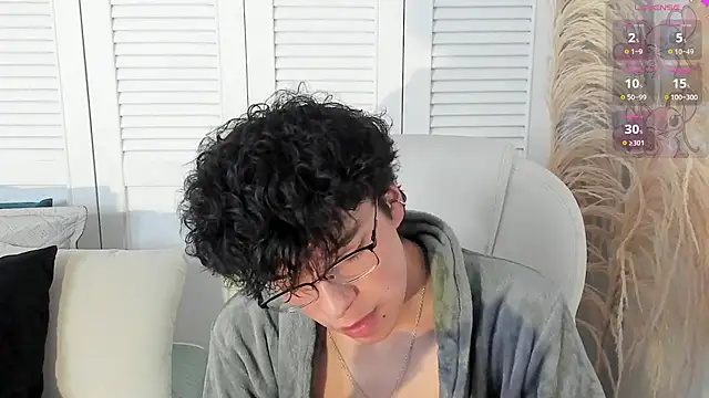 miilo wolf online show from September 30, 2025, 12:33 pm