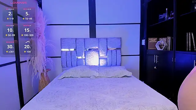 SamaraAnders  online show from December 19, 2025, 5:32 am