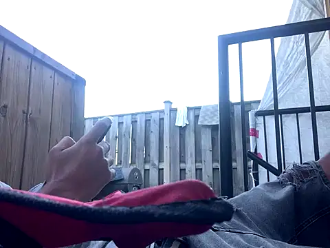 Snapshot of Insurance-03 chatting on September 28, 2025, 10:17 pm Insurance-03 online show from September 28, 2025, 10:17 pm