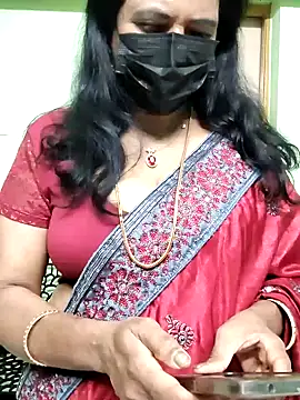 mallu-lover online show from November 6, 2025, 4:49 am