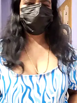 mallu-lover online show from November 4, 2025, 4:16 am