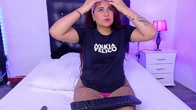 Little molly18 online show from October 15, 2025, 4:00 am