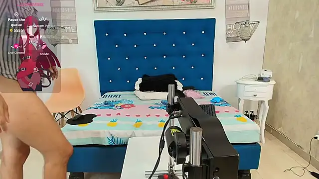 Miladiosa online show from October 15, 2025, 12:02 pm