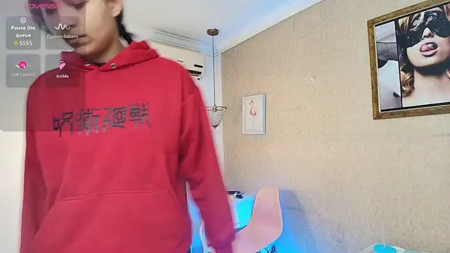 Miladiosa online show from October 25, 2025, 12:39 pm