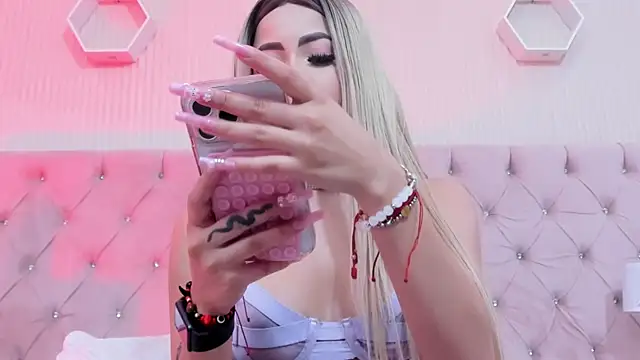 MaluryBlaze online show from November 20, 2025, 9:47 pm