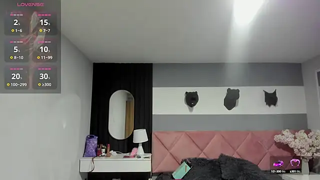 amy miller1 online show from September 25, 2025, 8:04 pm