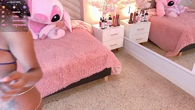 amy miller1 online show from April 1, 2026, 8:06 pm