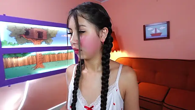 misss luxury online show from March 11, 2026, 11:04 am