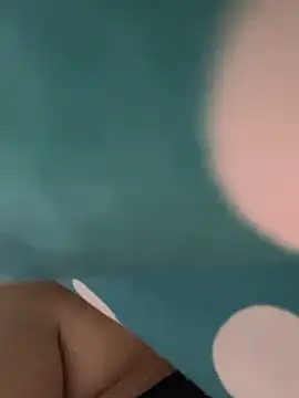 Isaval100 online show from November 13, 2025, 1:20 am