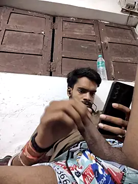 Snapshot of yashuuuu021 chatting on September 22, 2025, 6:14 pm yashuuuu021 online show from September 22, 2025, 6:14 pm