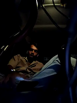 Snapshot of yashuuuu021 chatting on September 29, 2025, 9:53 pm yashuuuu021 online show from September 29, 2025, 9:53 pm