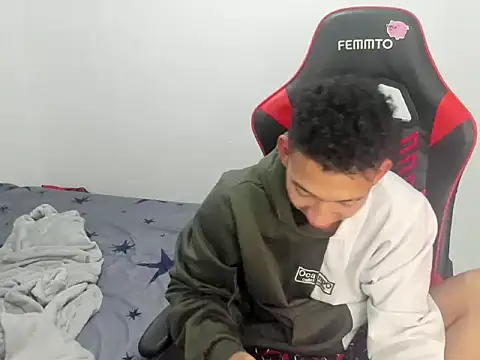 JuanchiT66 online show from January 7, 2026, 4:39 am