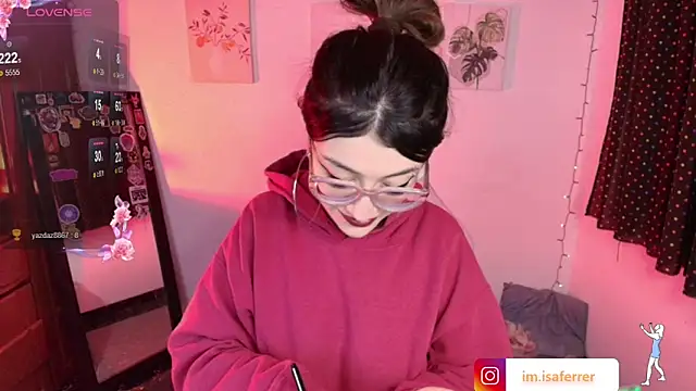 isaferrer06 online show from February 7, 2026, 4:42 am