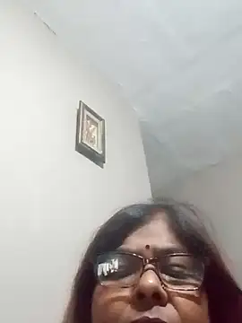 mileesha online show from October 10, 2025, 7:04 pm