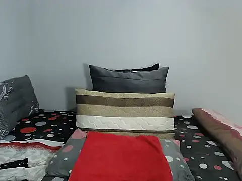 Snapshot of BigPussy10xx chatting on October 29, 2025, 1:21 pm BigPussy10xx online show from October 29, 2025, 1:21 pm