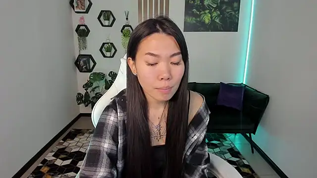 LunaPurrr online show from November 23, 2025, 11:37 pm