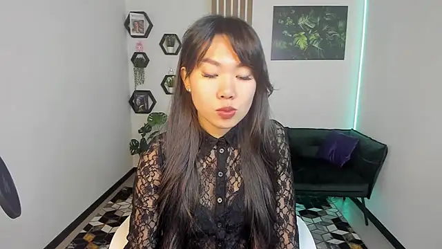 LunaPurrr online show from October 10, 2025, 11:27 pm