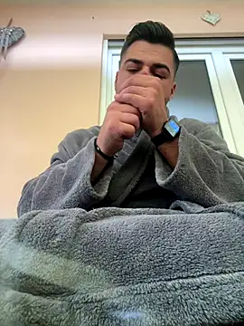 imooLoov online show from October 23, 2025, 7:29 am