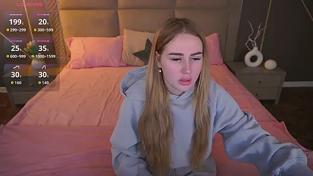 GabriellaJass online show from November 18, 2025, 8:45 pm