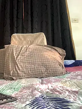 JamesDeker online show from November 20, 2025, 11:33 am