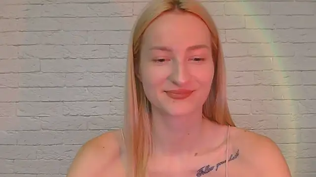 Snapshot of Alice_Sweet_01 chatting on June 16, 2026, 6:30 pm Alice Sweet 01 online show from June 16, 2026, 6:30 pm