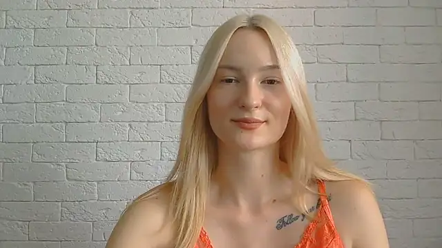 Snapshot of Alice_Sweet_01 chatting on August 6, 2026, 11:16 am Alice Sweet 01 online show from August 6, 2026, 11:16 am
