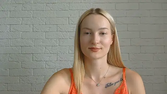 Snapshot of Alice_Sweet_01 chatting on July 10, 2026, 11:54 am Alice Sweet 01 online show from July 10, 2026, 11:54 am