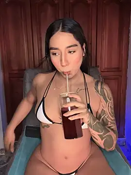 KaditaNavarro online show from February 23, 2026, 11:05 pm