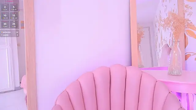 Snapshot of Ginevra_esposito chatting on December 5, 2025, 12:37 pm Ginevra esposito online show from December 5, 2025, 12:37 pm