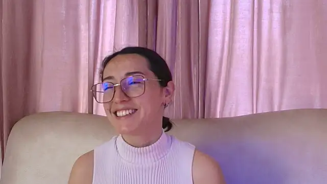 Ginevra esposito online show from April 7, 2026, 12:51 pm