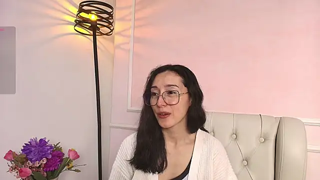 Snapshot of Ginevra_esposito chatting on November 21, 2025, 12:59 pm Ginevra esposito online show from November 21, 2025, 12:59 pm