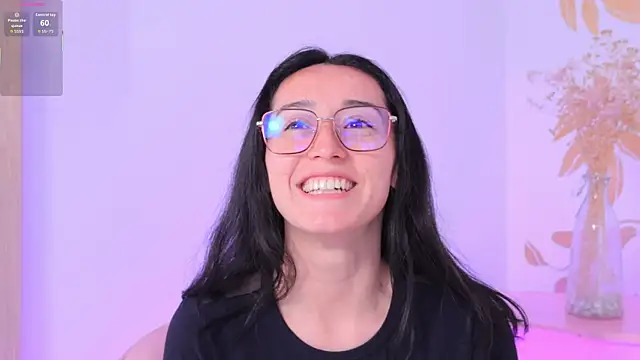 Snapshot of Ginevra_esposito chatting on October 11, 2025, 12:50 pm Ginevra esposito online show from October 11, 2025, 12:50 pm