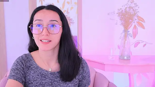 Snapshot of Ginevra_esposito chatting on September 26, 2025, 1:07 pm Ginevra esposito online show from September 26, 2025, 1:07 pm