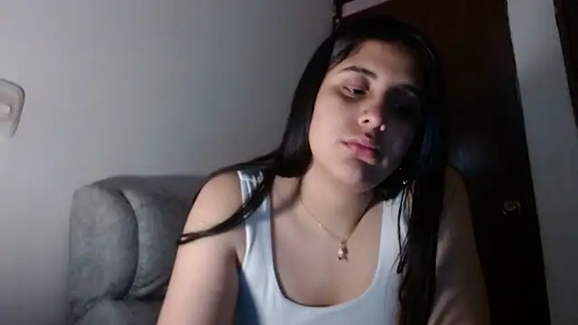 Snapshot of Electraweb_09 chatting on October 8, 2025, 6:19 pm Electraweb 09 online show from October 8, 2025, 6:19 pm