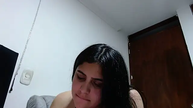 Snapshot of Electraweb_09 chatting on October 9, 2025, 9:37 pm Electraweb 09 online show from October 9, 2025, 9:37 pm