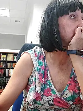 Emily de Carla online show from November 24, 2025, 4:07 pm