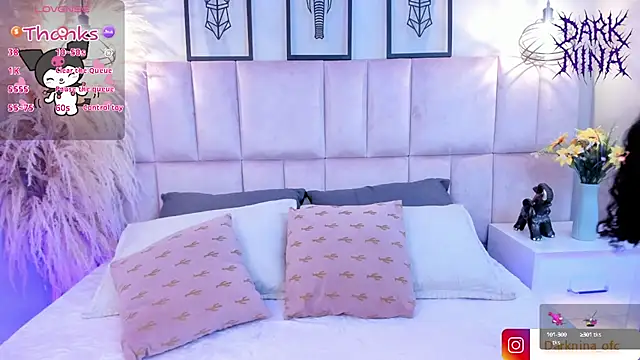 Dark nina  online show from September 9, 2025, 3:16 am